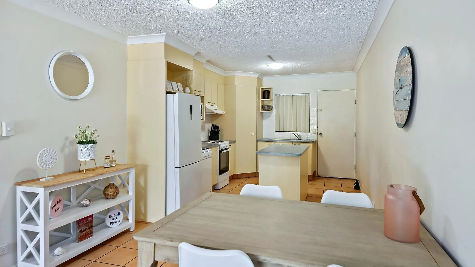 Apartment Waterfront - Walk To The Beach Mooloolaba